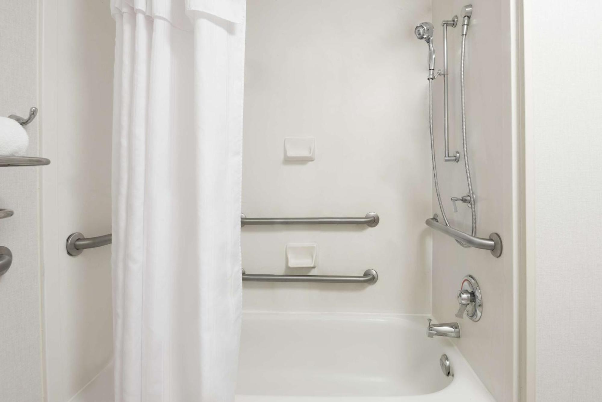Homewood Suites By Hilton Raleigh/Crabtree Valley Zewnętrze zdjęcie