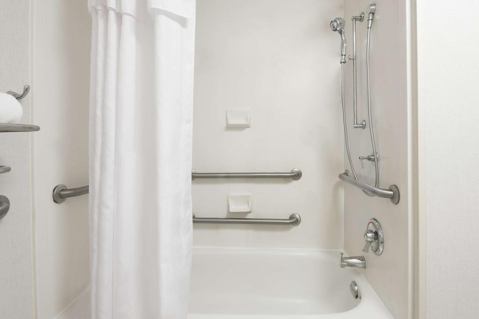 Homewood Suites By Hilton Raleigh/Crabtree Valley Zewnętrze zdjęcie